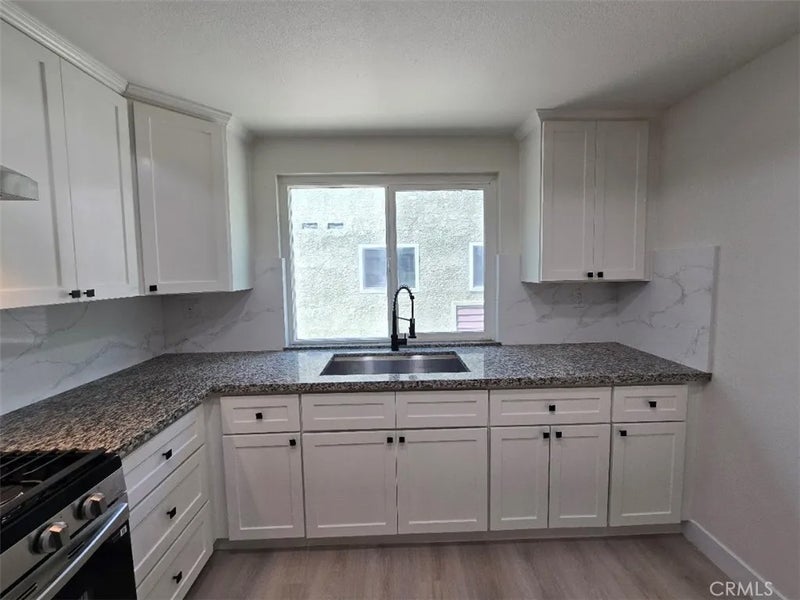 70 Harkness Avenue 4
