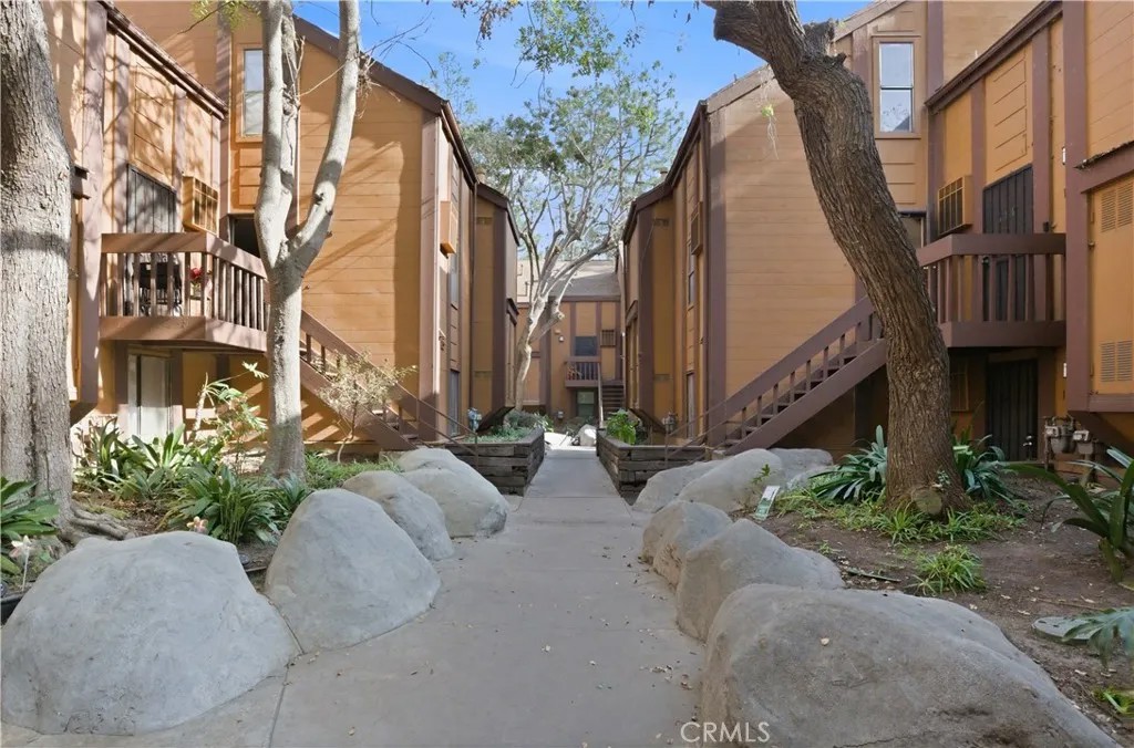 13936 Edgewater