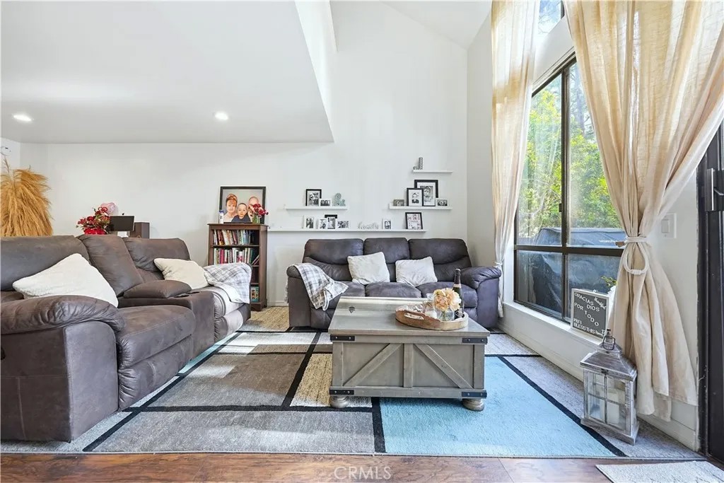 13936 Edgewater