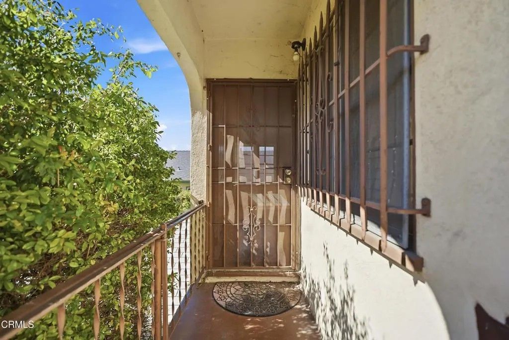 Photo of 2307 Moss Avenue, Los Angeles, CA 90065 (MLS # P1-25989)