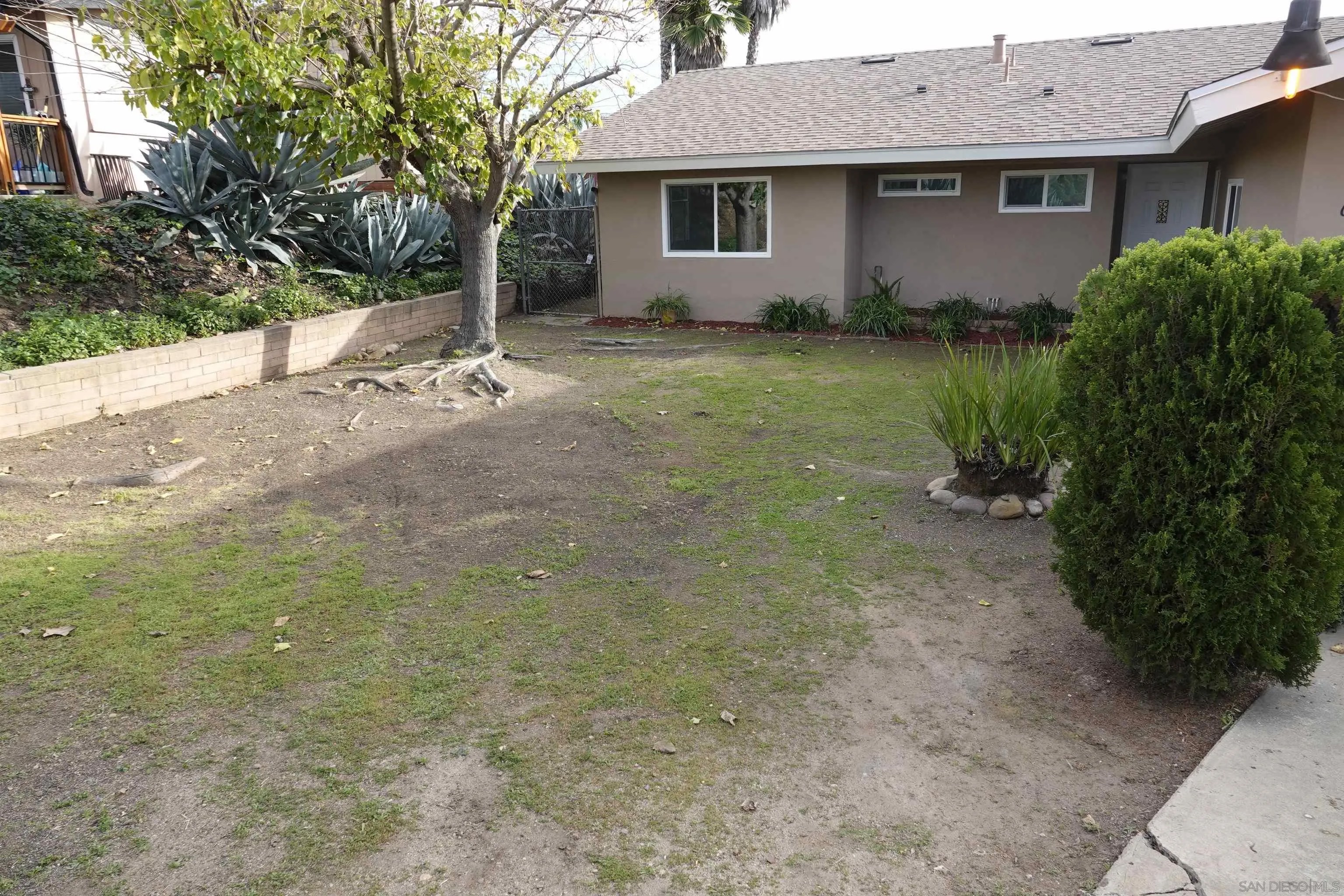 6526 bantam lake circle