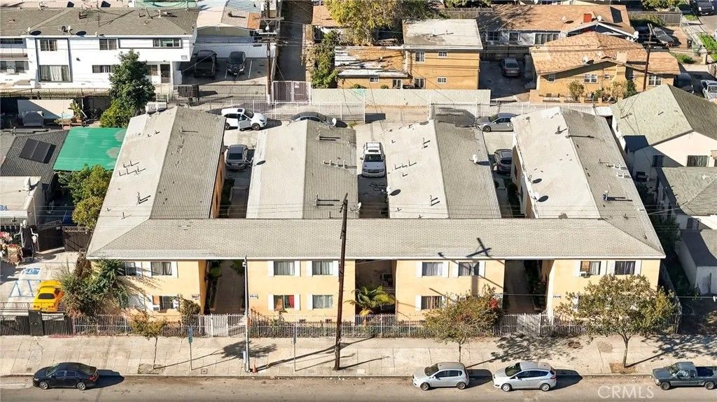 Photo of 7511 S Broadway, Los Angeles, CA 90003 (MLS # SB26002050)