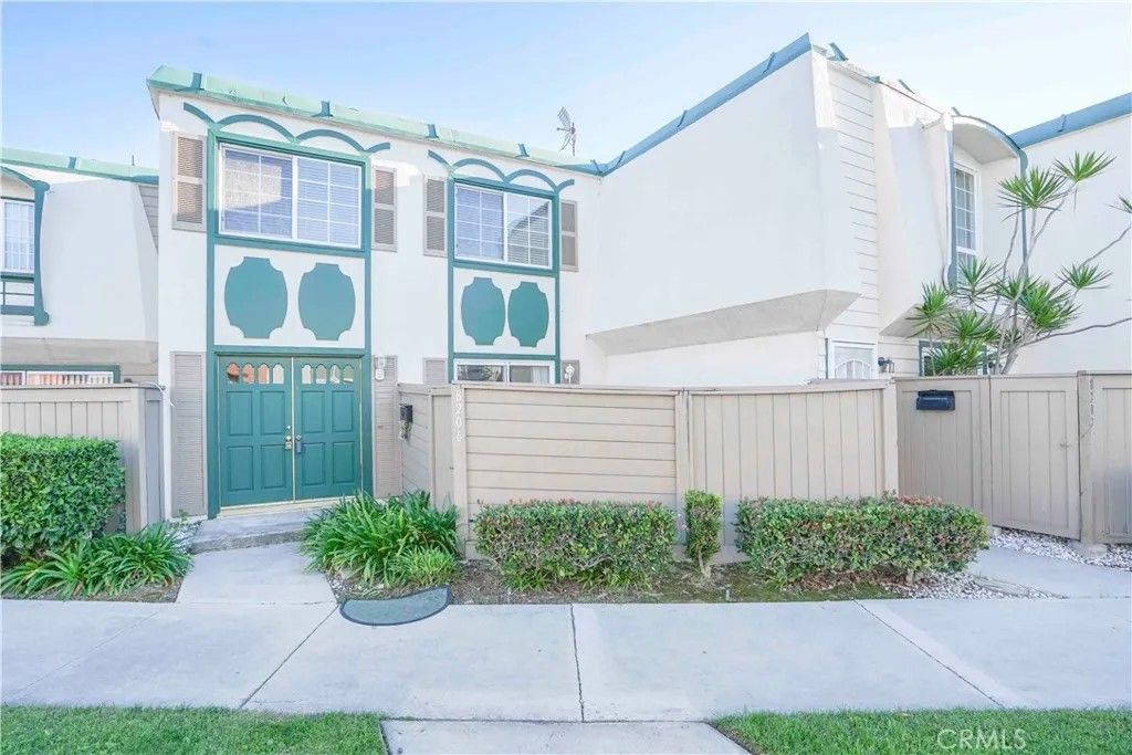 Photo of 8206 Gordon Grn, Buena Park, CA 90621 (MLS # PW26011733)