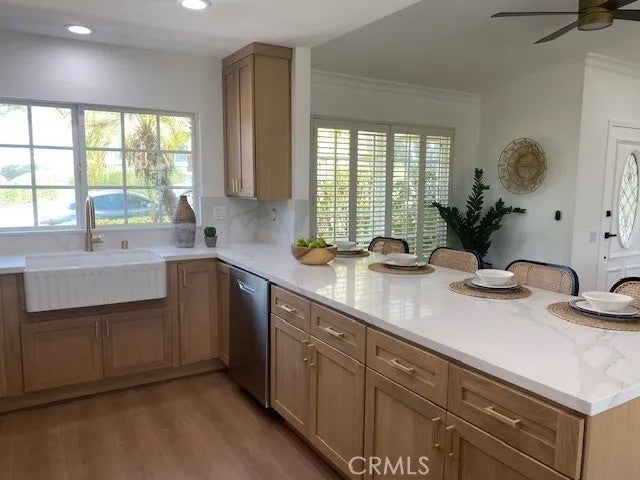 27952 CALLE CASAL