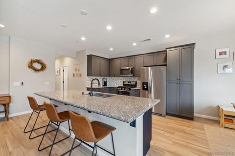 Tiny photo for 3438 N Oakwood Ct, Visalia, CA 93291 (MLS # 250041496)