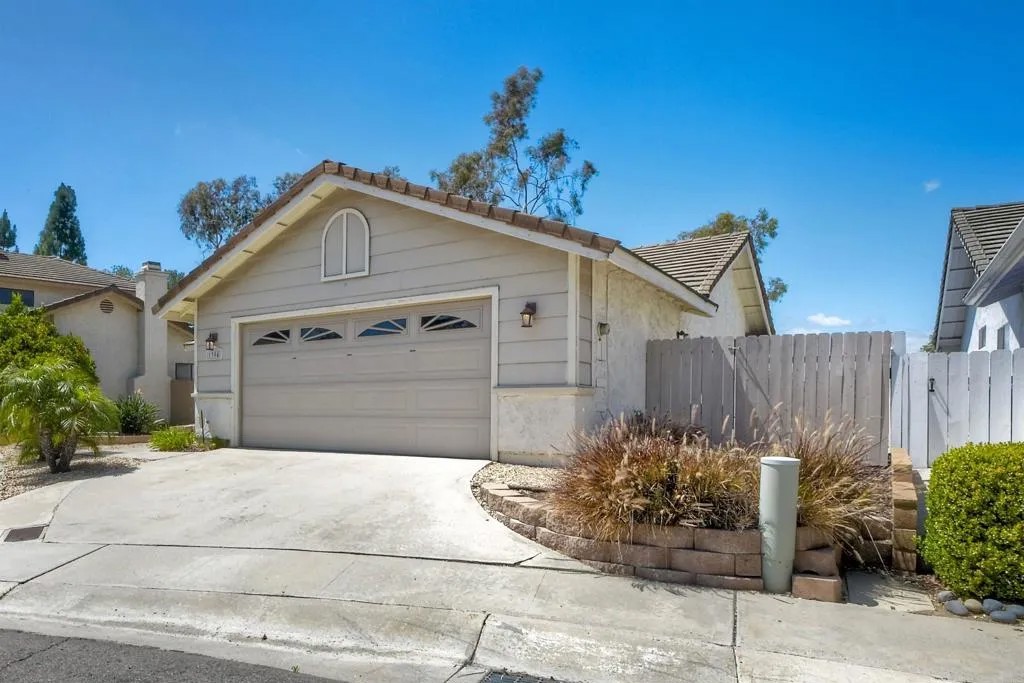 1394 Longfellow Rd