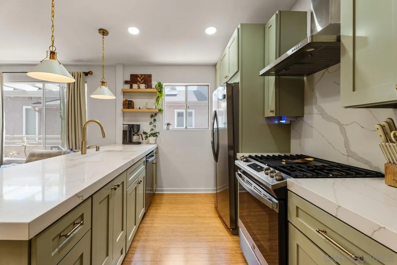 3932 Hamilton 5