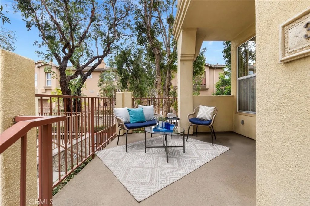 343 W Summerfield Circle