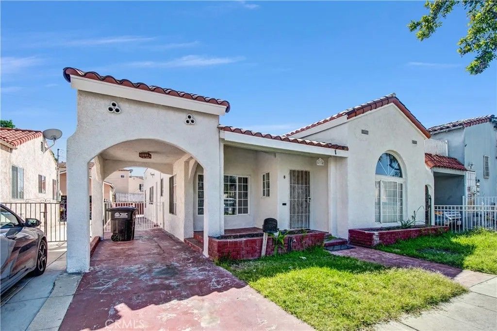 Photo of 6114 Allston St, Los Angeles, CA 90022 (MLS # AR26085662)