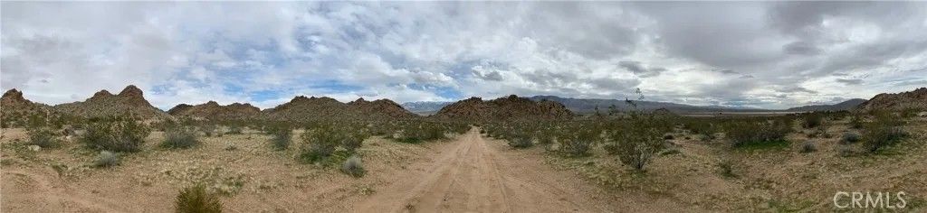 Photo of 0 Rabbit Springs Rd, Lucerne Valley, CA 92356 (MLS # HD25279955)