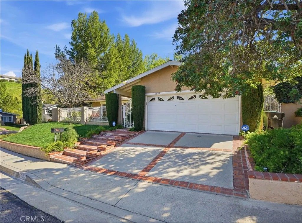 Photo of 18630 Nau, Porter Ranch, CA 91326 (MLS # SR26032429)