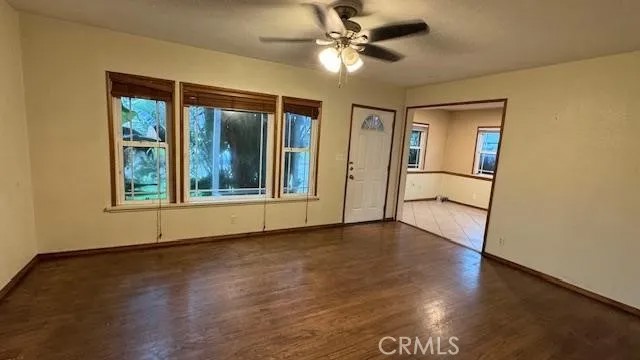 1046 E Mardina Street