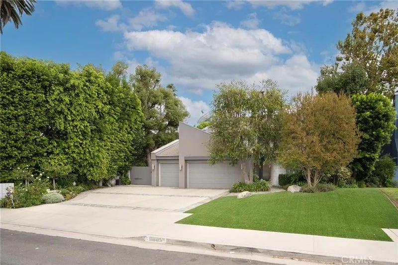 13109 Addison