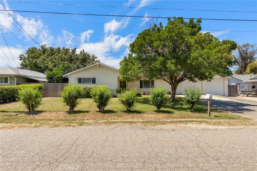 3361 Hackamore Lane