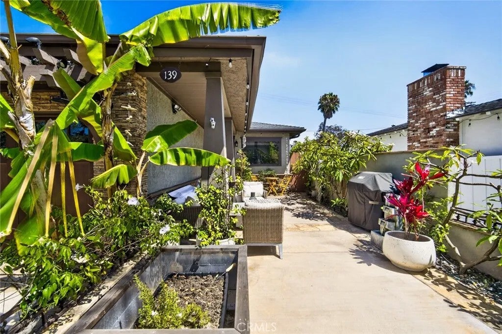 139 W Avenida Cornelio