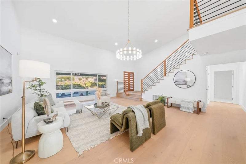 33561 Calle Miramar