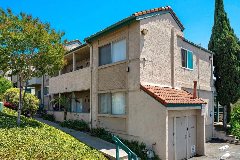 3427 Capalina Road 25