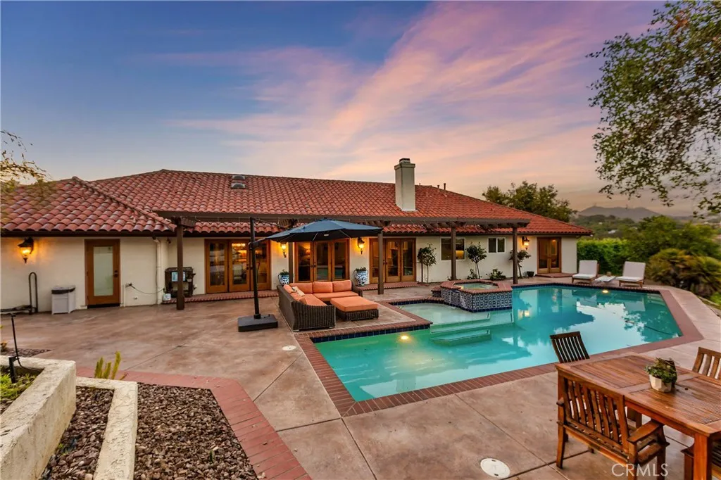 707 S Live Oak Park Road