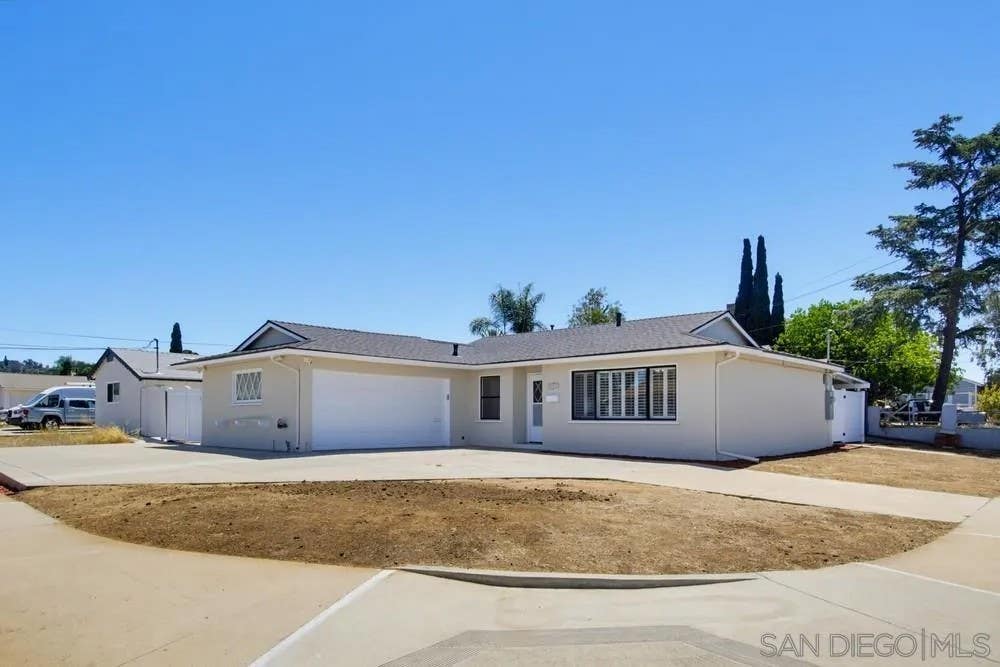 Photo of 902 Taft AVE, El Cajon, CA 92020 (MLS # 260016238)