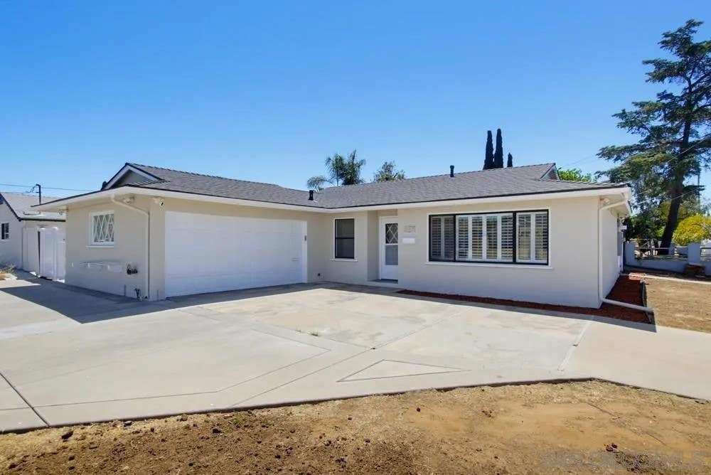 Photo of 902 Taft AVE, El Cajon, CA 92020 (MLS # 260016238)