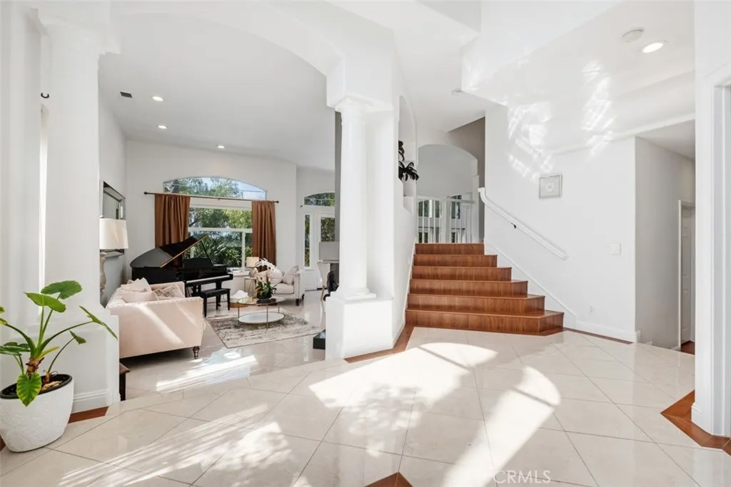 27066 Pacific Terrace