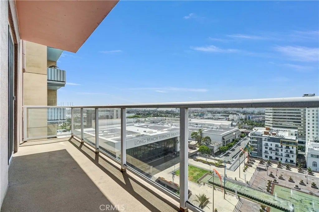 Photo of 388 E Ocean Boulevard #1514, Long Beach, CA 90802 (MLS # PW26135848)