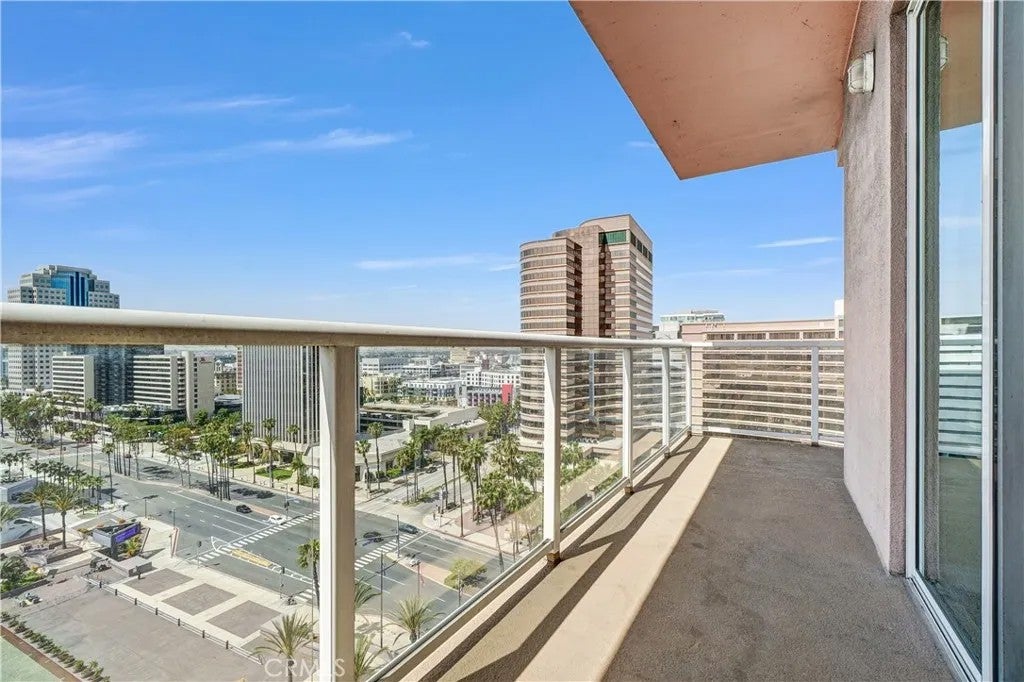 Photo of 388 E Ocean Boulevard #1514, Long Beach, CA 90802 (MLS # PW26135848)