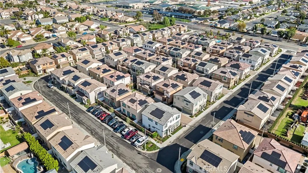 619 E Joseph Privado