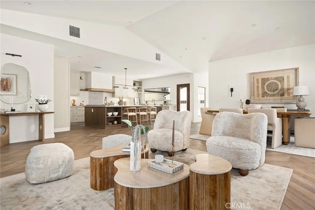 Photo of 5731 Oak Avenue, Temple City, CA 91780 (MLS # AR26055874)