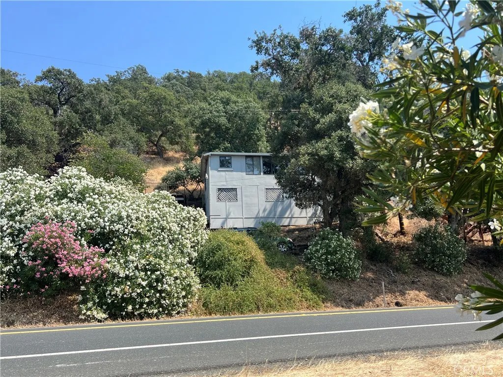 7158 E Highway 20