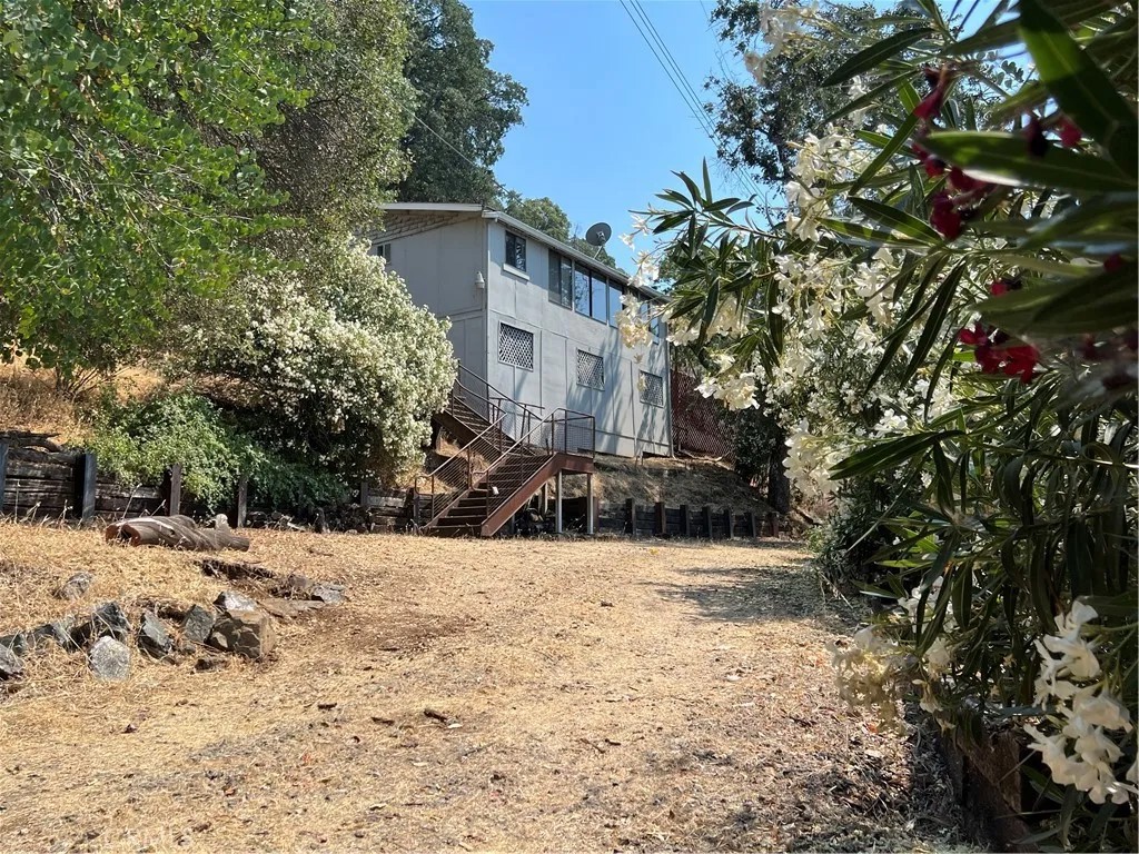 7158 E Highway 20