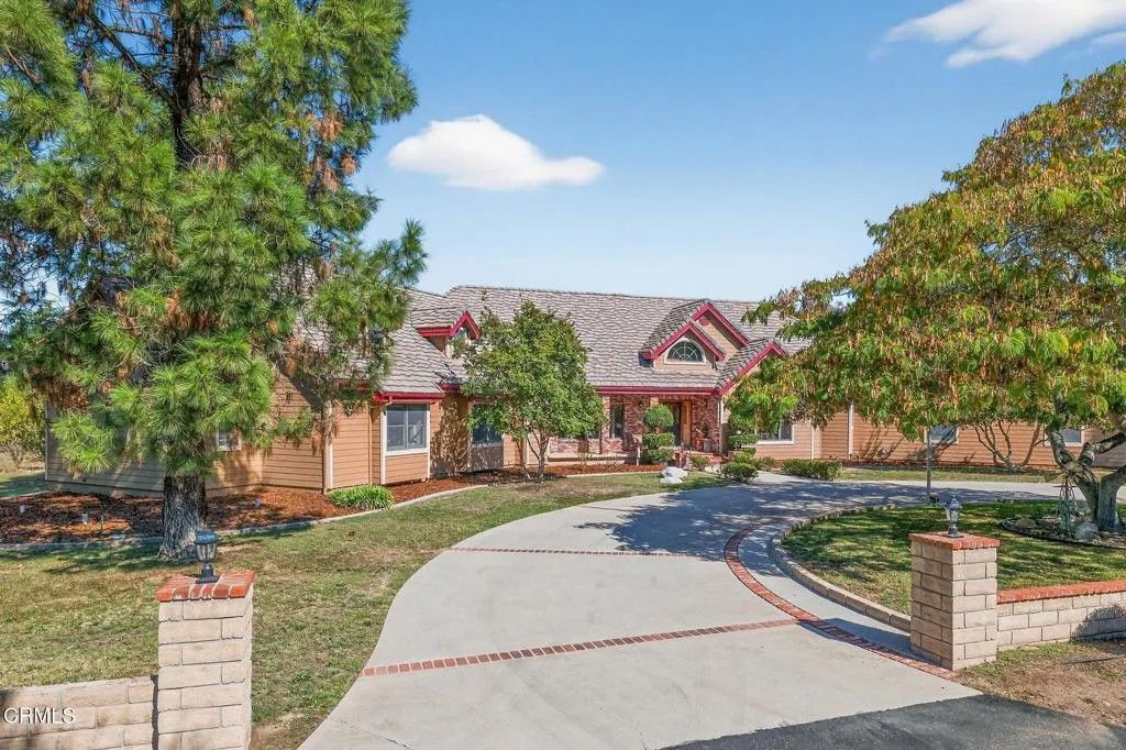 Photo of 1125 Spring Street, Oak View, CA 93022 (MLS # V1-34943)