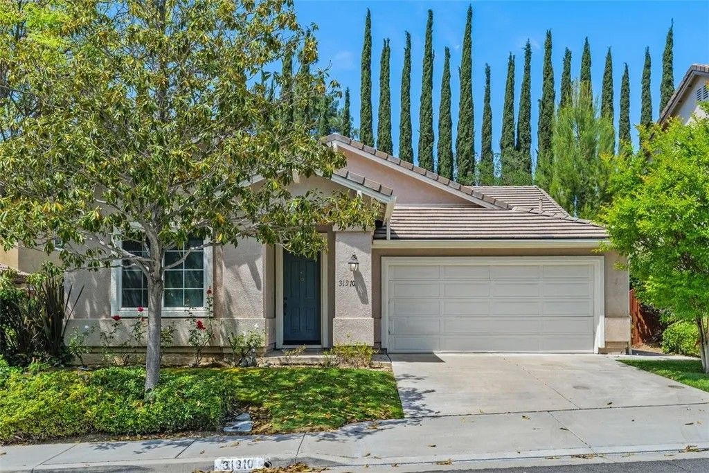 Photo of 31310 Congressional Dr, Temecula, CA 92591 (MLS # OC26090045)