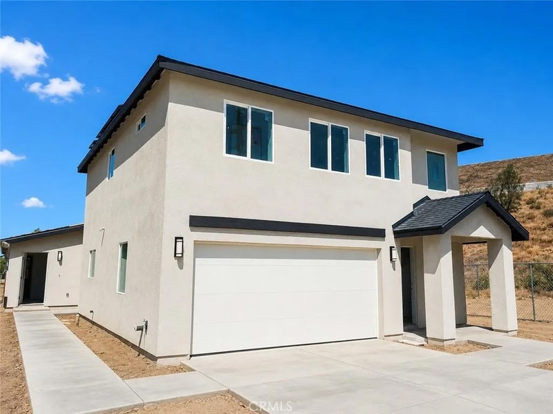 2140 N California