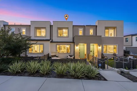 766 Jilian St Unit 2, Chula Vista, CA 91911 - #: 260002800