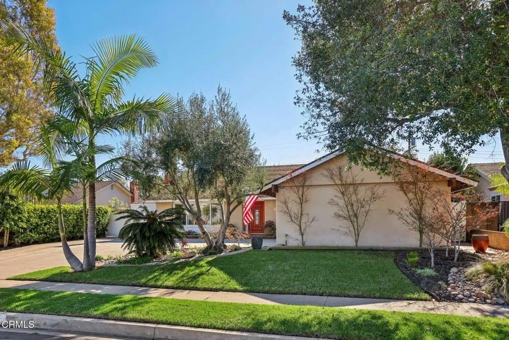 Photo of 1066 Pinehurst Place, Camarillo, CA 93010 (MLS # V1-33999)