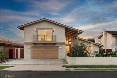 Photo of 2741 Sandpiper Drive, Costa Mesa, CA 92626 (MLS # OC25244656)