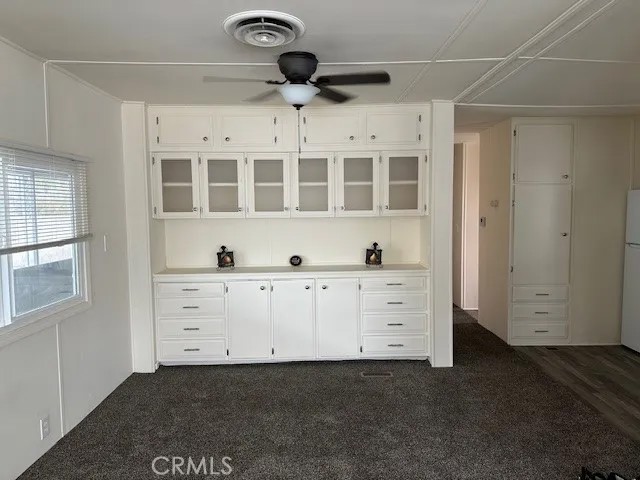 880 N Lake Street 53