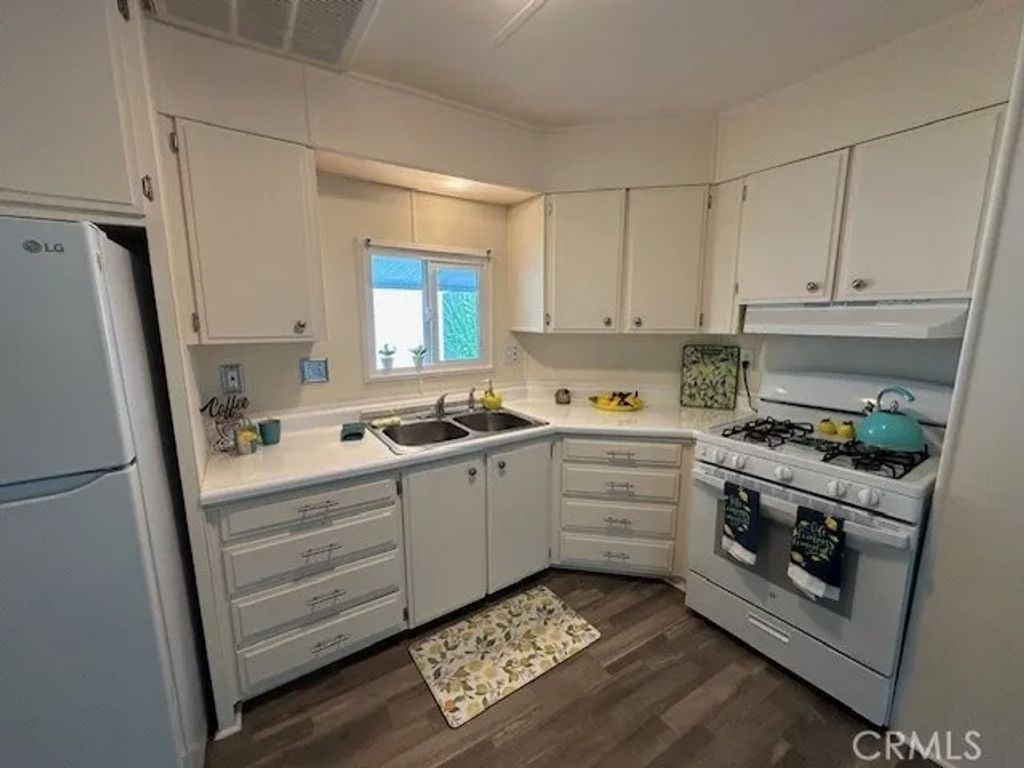 Photo of 880 N Lake Street #53, Hemet, CA 92544 (MLS # SW26051380)