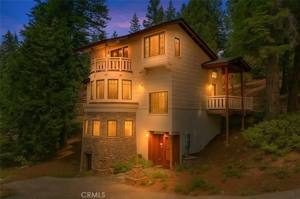 Photo of 7475 Henness Circle, Yosemite, CA 95389 (MLS # FR25281525)