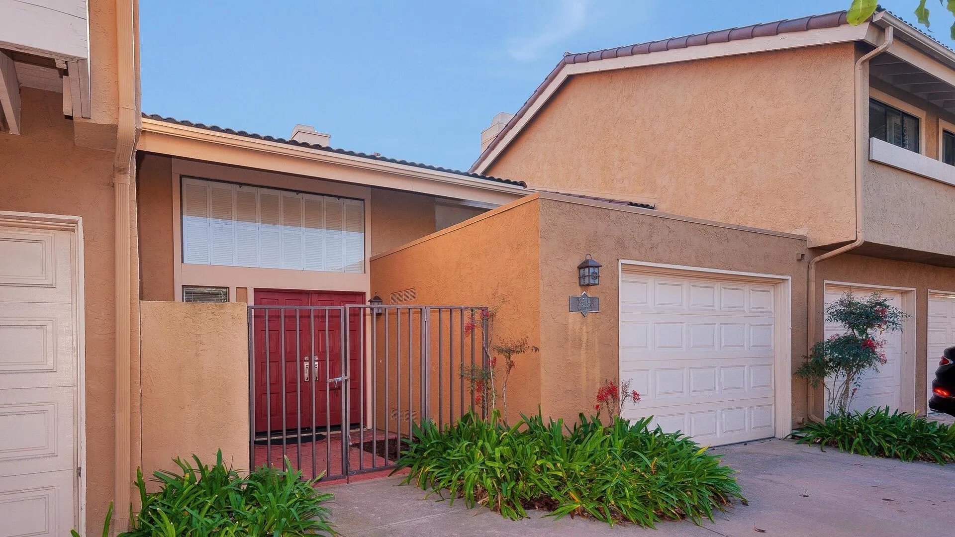 2579 Caminito Muirfield