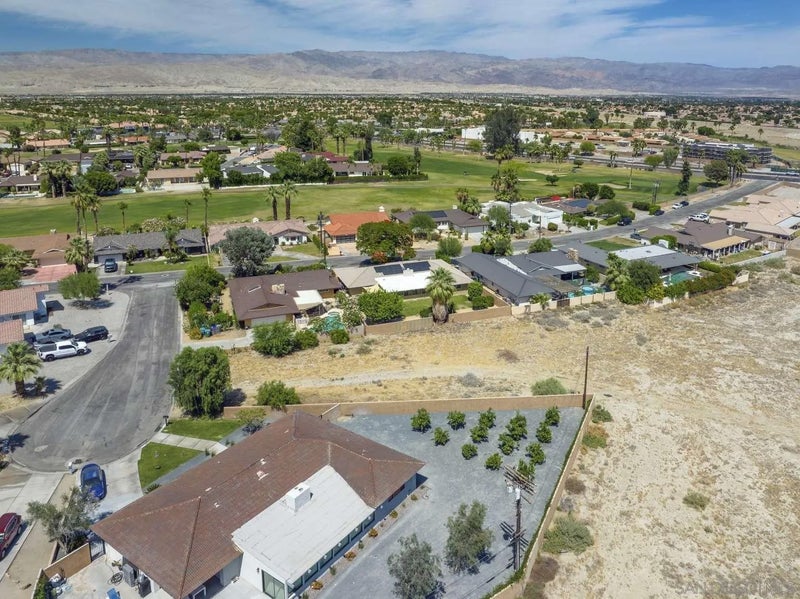 0 Hummingbird LN 62
