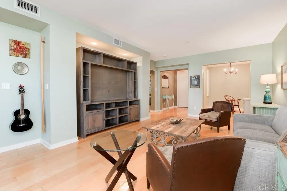 5410 La Jolla Blvd A105