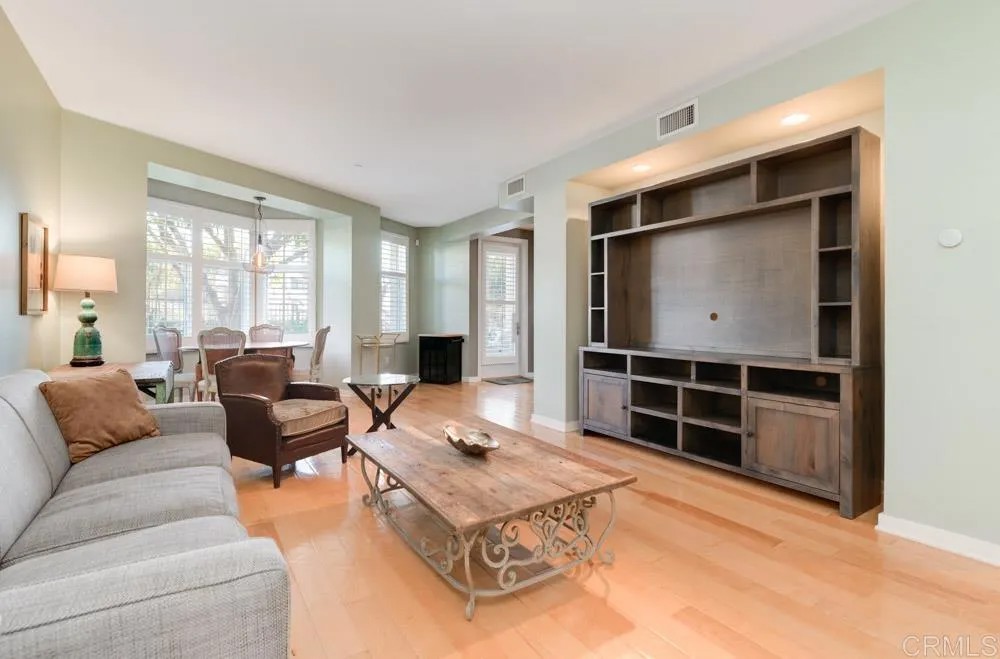 5410 La Jolla Blvd A105