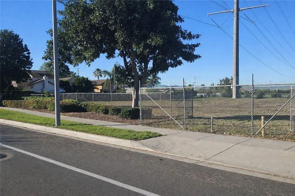 Photo of 14000 San Antonio, Chino, CA 91710 (MLS # IV26017244)