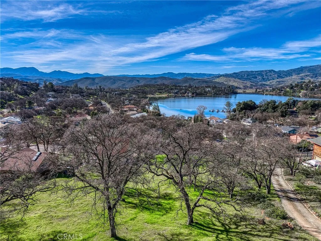 18954 Deer Hill