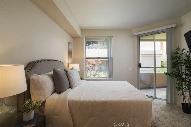 1301 Cabrillo 207