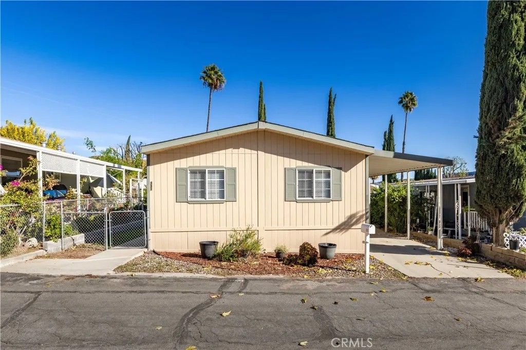 Photo of 29021 Bouquet Canyon #331, Saugus, CA 91390 (MLS # SR25277616)