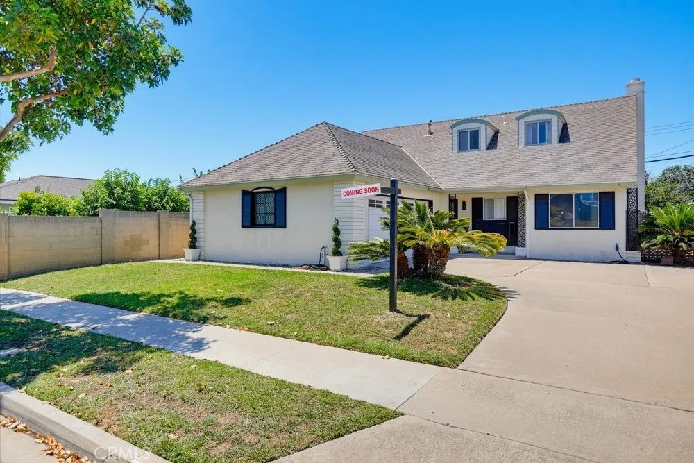 Photo of 12431 Blackmer ST, Garden Grove, CA 92845 (MLS # PW26145825)