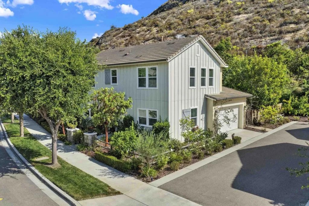 2640 Overlook Point Drive